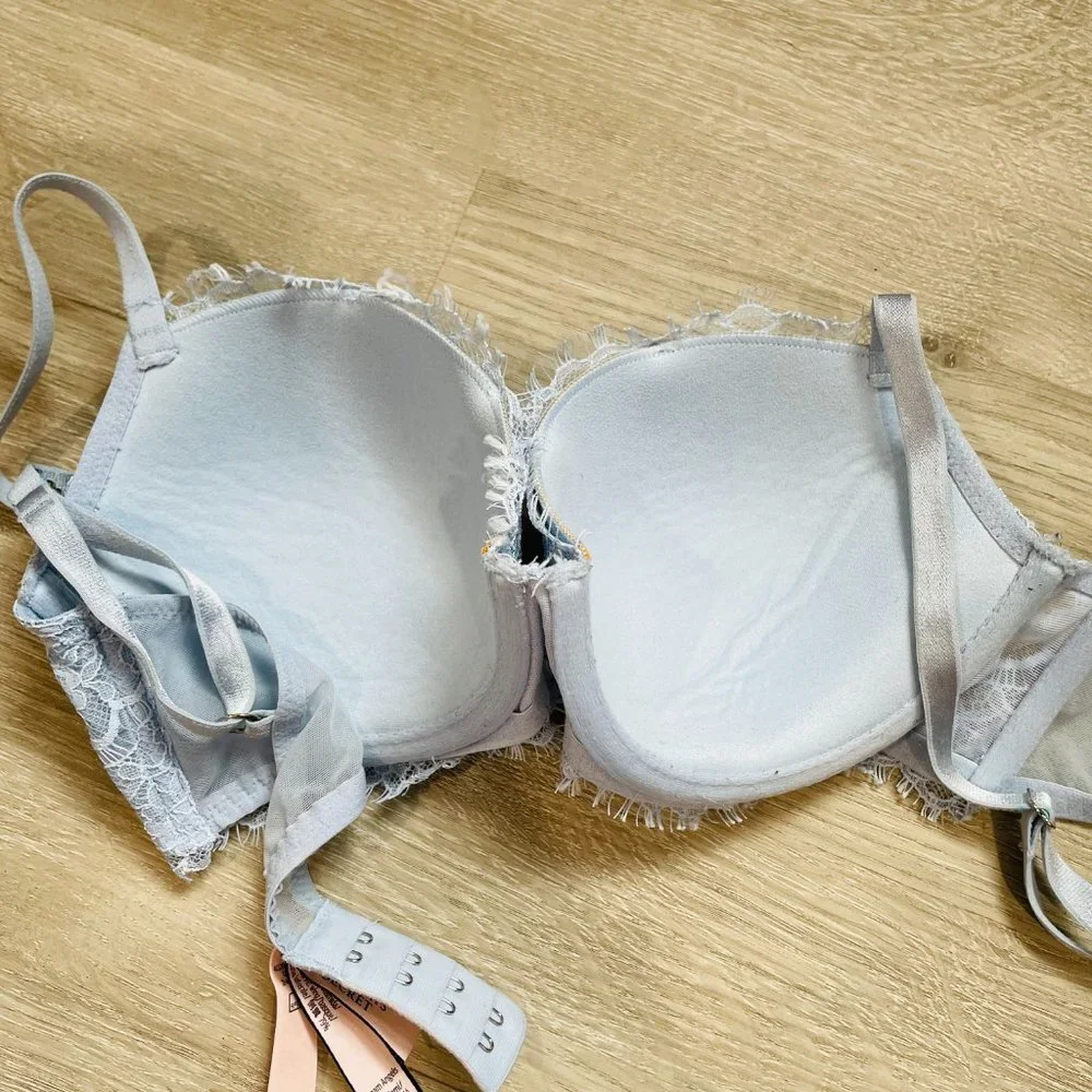 Victoria's Secret Women's Blue Lace Bra Size 32D/D70 - Picture 3 of 11